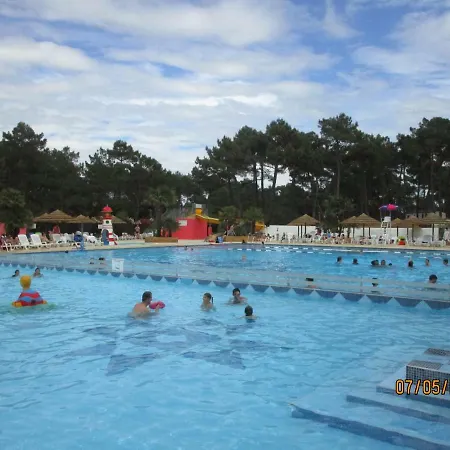 Κάμπινγκ Mobil Camping La Bonne Anse 4*